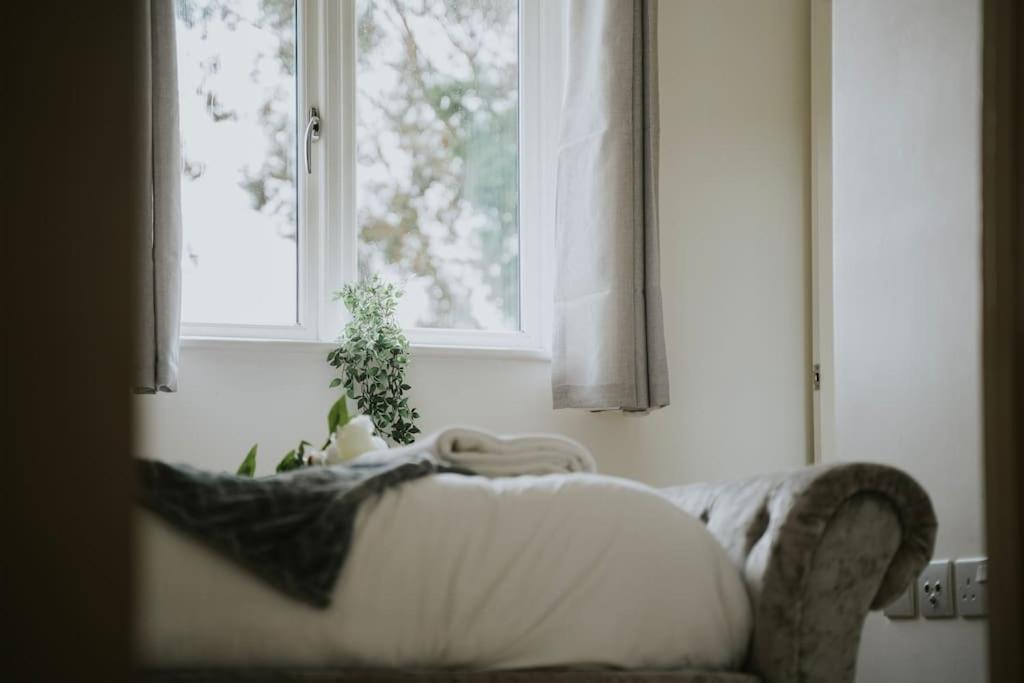 Linen Cottage- Parking, Leds, 4K Tvs, 5G Wifi And More! Bath Kültér fotó