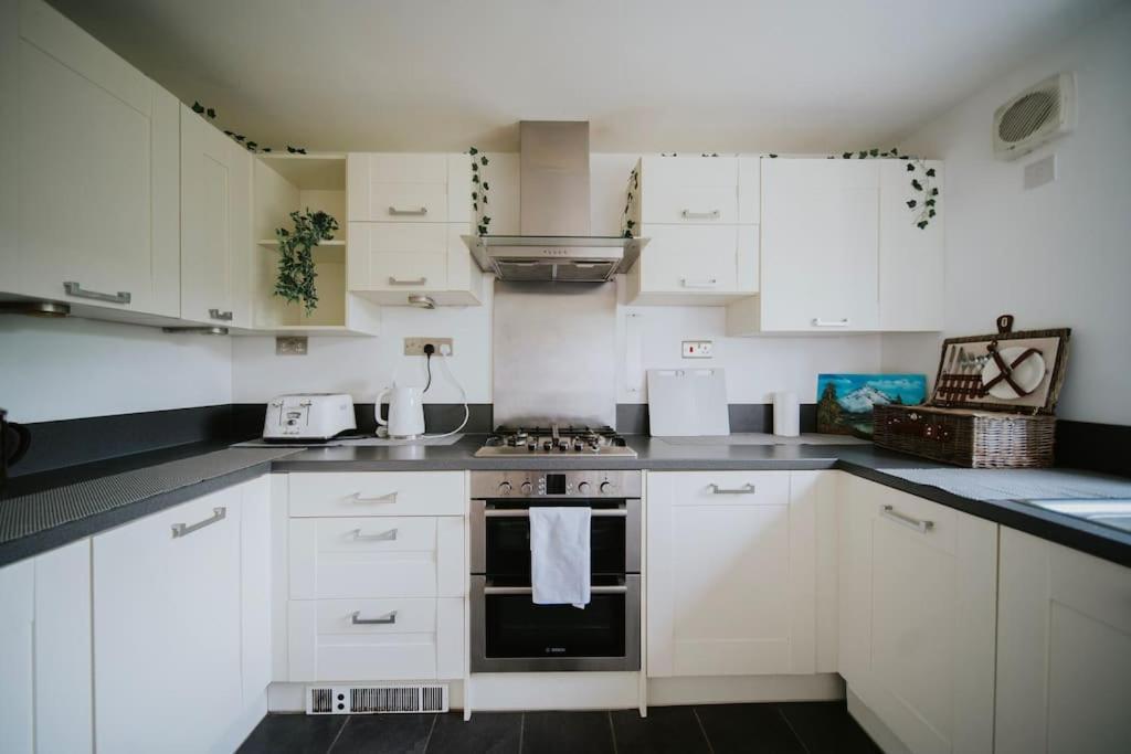 Linen Cottage- Parking, Leds, 4K Tvs, 5G Wifi And More! Bath Kültér fotó
