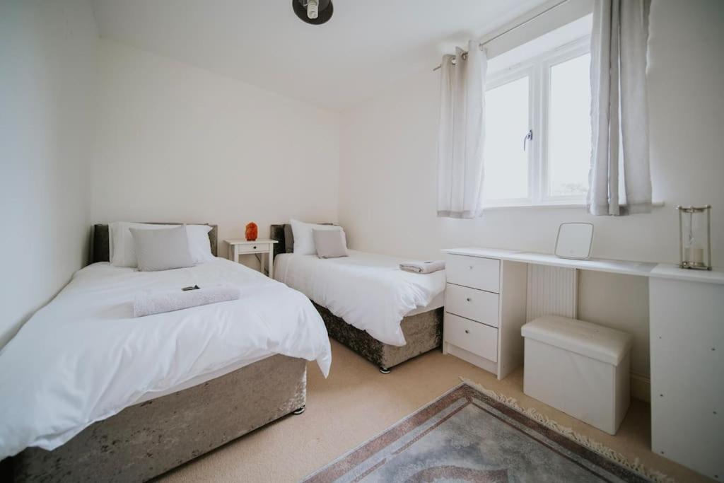 Linen Cottage- Parking, Leds, 4K Tvs, 5G Wifi And More! Bath Kültér fotó