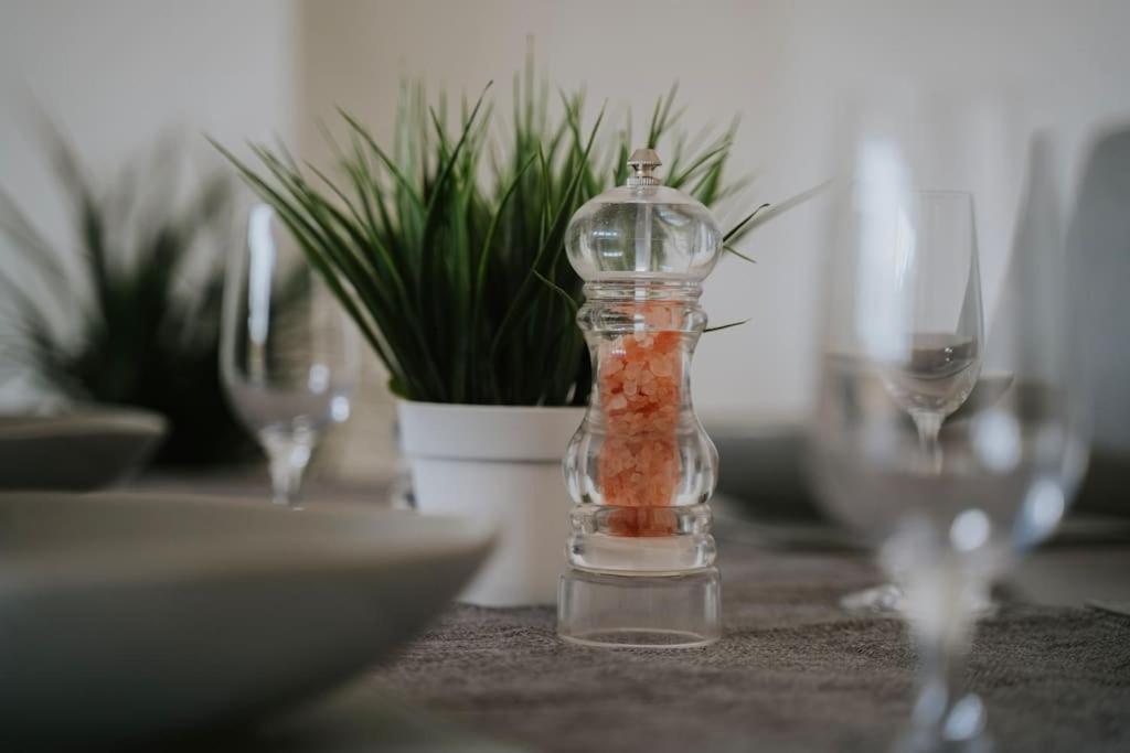 Linen Cottage- Parking, Leds, 4K Tvs, 5G Wifi And More! Bath Kültér fotó